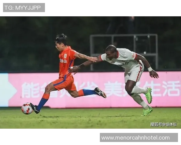 南京篮球队边路渗透战术分析及其在比赛中的成效与不足探讨